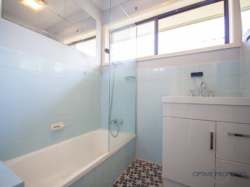 6 Halyard Street, Jamboree Heights QLD 4074