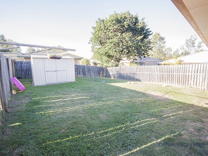 2/6 Mooney Close, Goodna QLD 4300