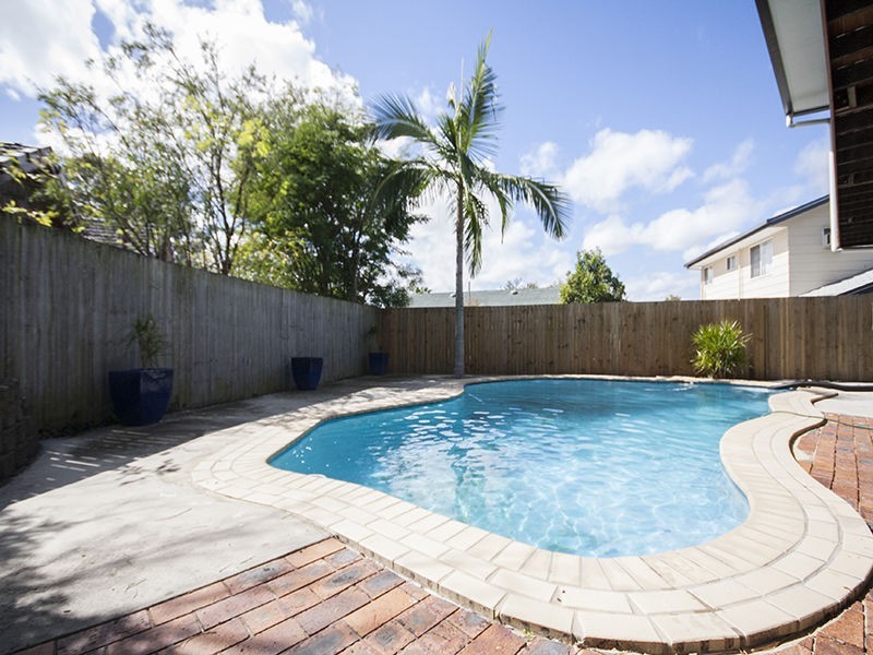 74 Colonsay Street, Middle Park QLD 4074