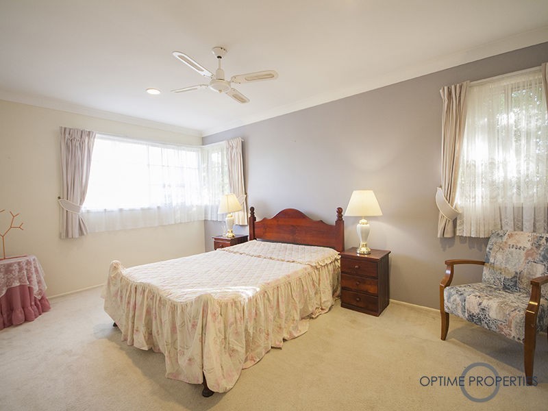 28 Baronga Street, Middle Park QLD 4074