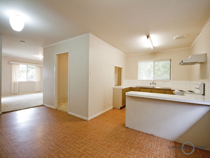 33 Dandenong Street, Jamboree Heights QLD 4074