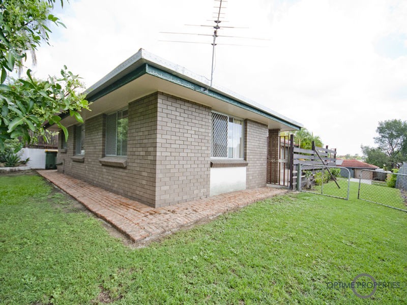 33 Dandenong Street, Jamboree Heights QLD 4074