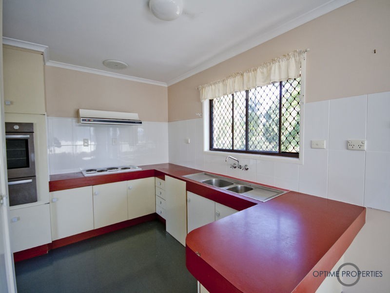 44 Dandenong Road, Jamboree Heights QLD 4074