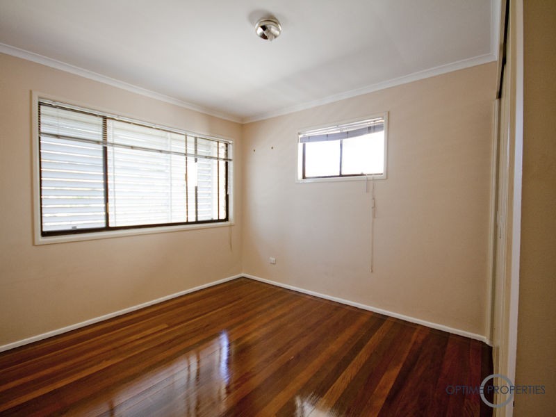 44 Dandenong Road, Jamboree Heights QLD 4074
