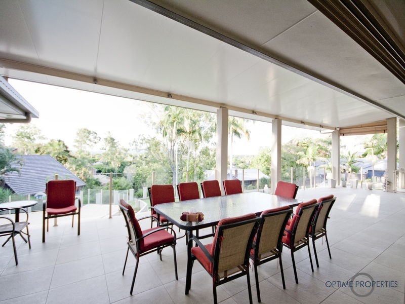 5 Sturt Court, Mount Ommaney QLD 4074