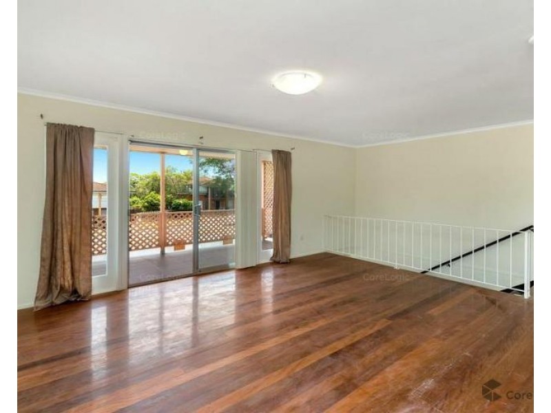 71 Dandenong Rd, Jamboree Heights QLD 4074