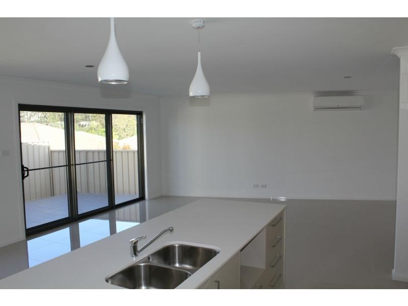 10 Lincoln Road, Port Macquarie NSW 2444