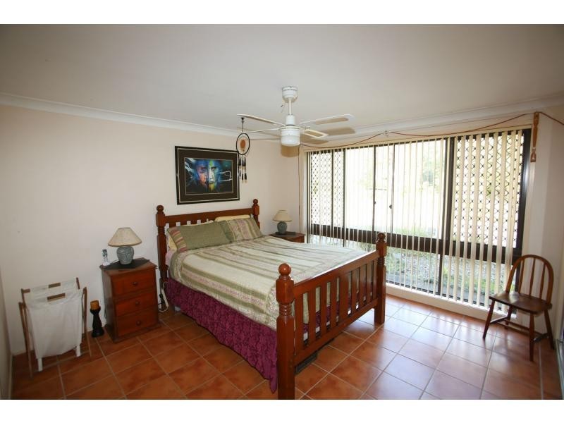 5 Warrew Crescent, King Creek NSW 2446