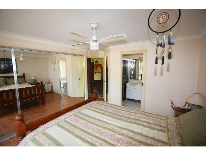 5 Warrew Crescent, King Creek NSW 2446