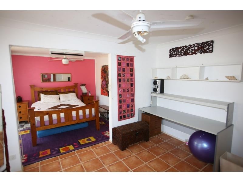 5 Warrew Crescent, King Creek NSW 2446