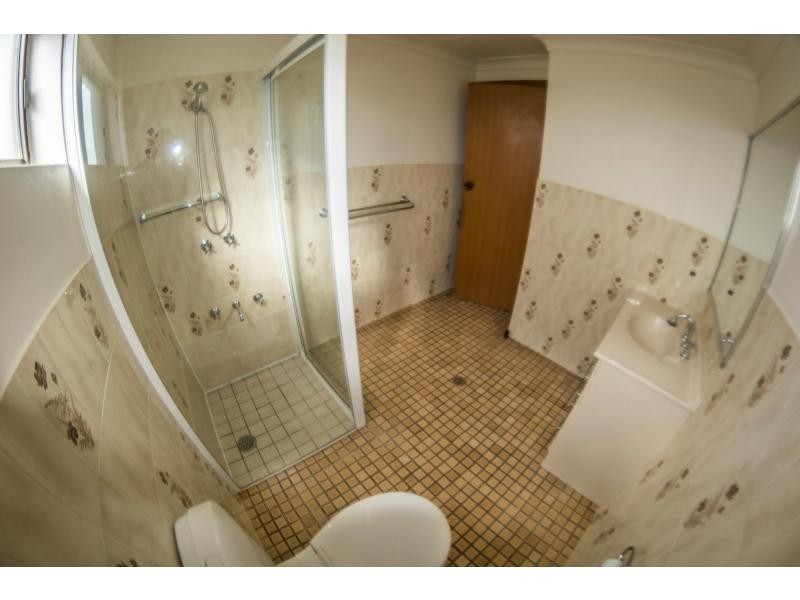 2/39 Matthew Flinders Drive, Port Macquarie NSW 2444