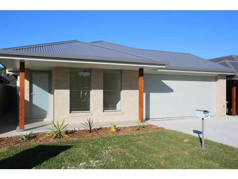 24 Lincoln Rd, Port Macquarie NSW 2444