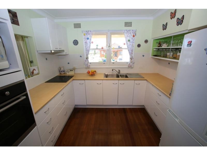12 Hilltop Cres, Port Macquarie NSW 2444