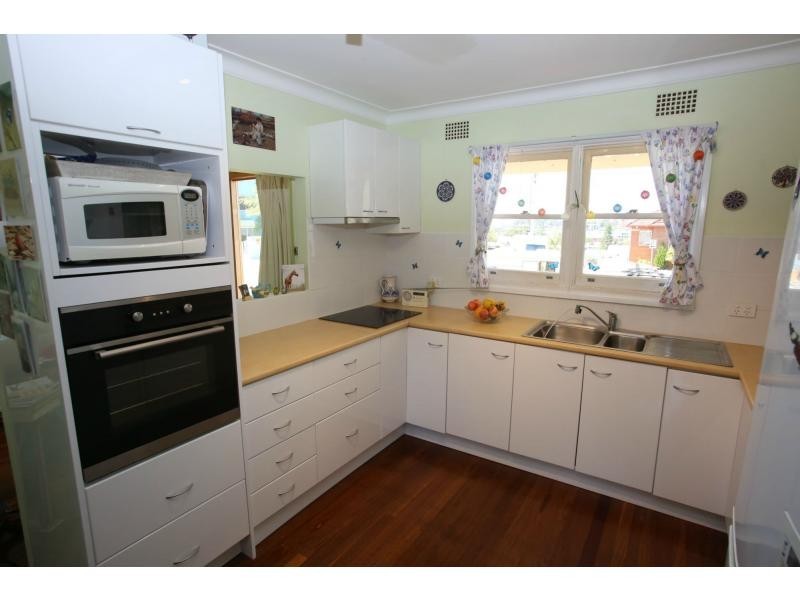 12 Hilltop Cres, Port Macquarie NSW 2444