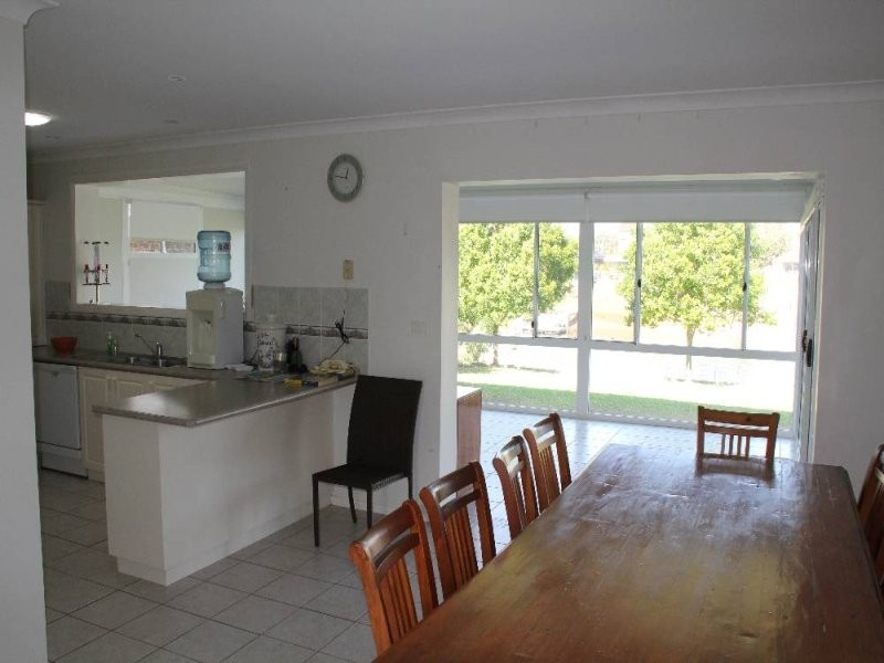 16 Laguna Place, Port Macquarie NSW 2444