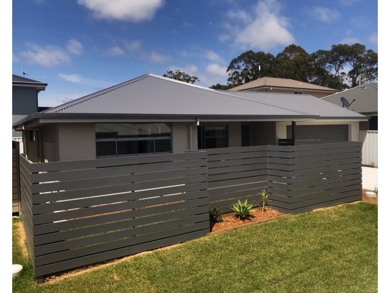 4 Clipstone Cl, Port Macquarie NSW 2444