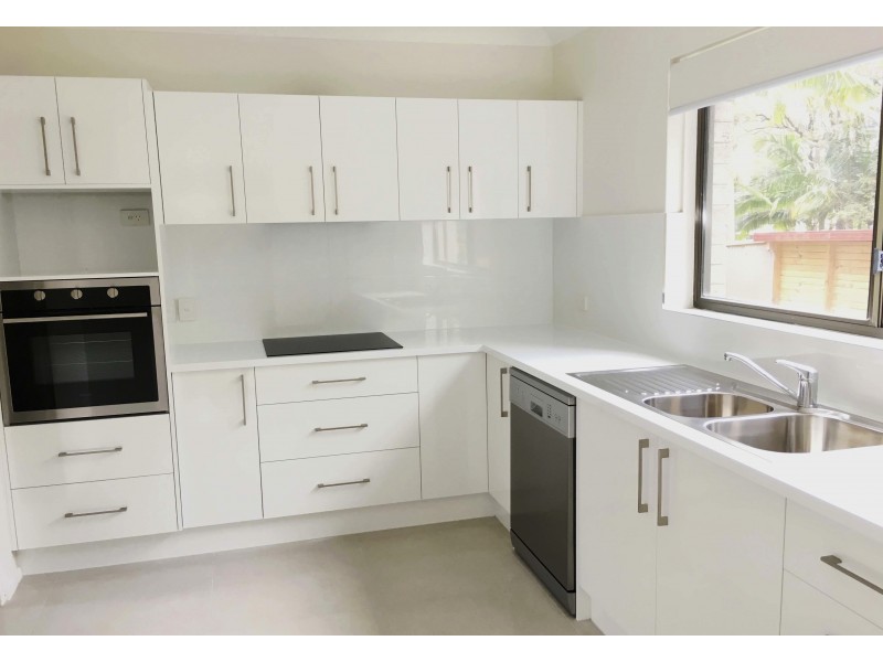 2/107 Pacific Dr, Port Macquarie NSW 2444