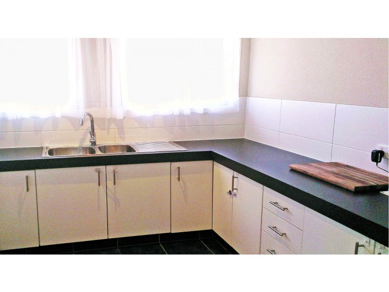 2/6 Mallawa Cres, Port Macquarie NSW 2444