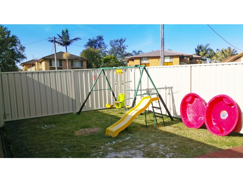 2/6 Mallawa Cres, Port Macquarie NSW 2444