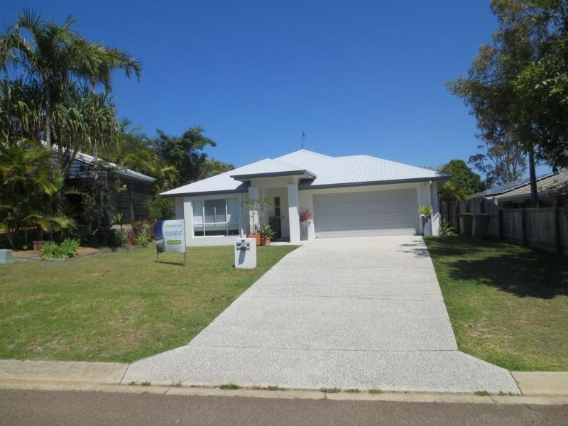 47 Dame Patti Drive, Sunrise Beach QLD 4567