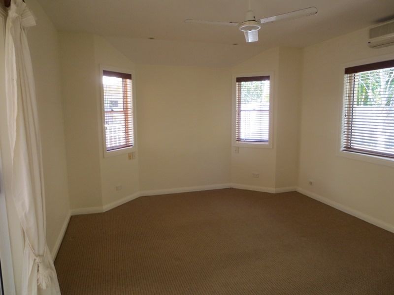 2 Windsurf Place, Noosa Waters QLD 4566