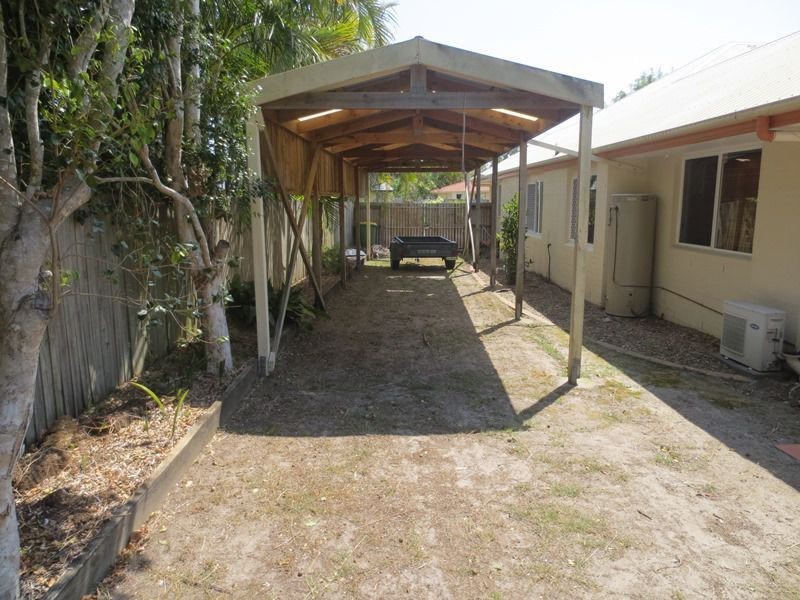 2 Windsurf Place, Noosa Waters QLD 4566