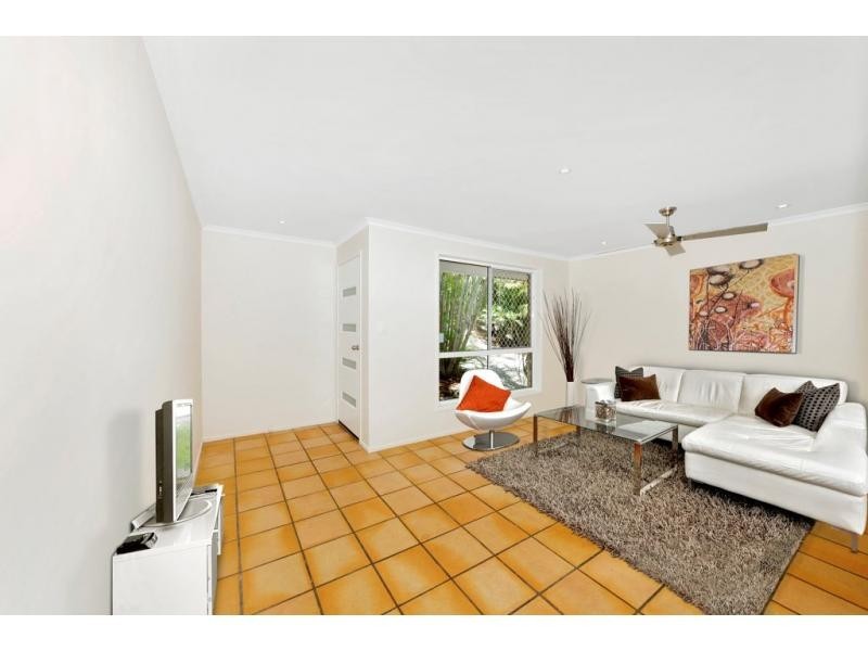 16 Victory Crescent, Sunrise Beach QLD 4567