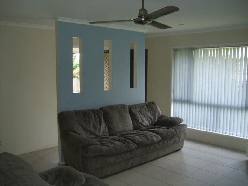 8 Niblick Street, Tewantin QLD 4565