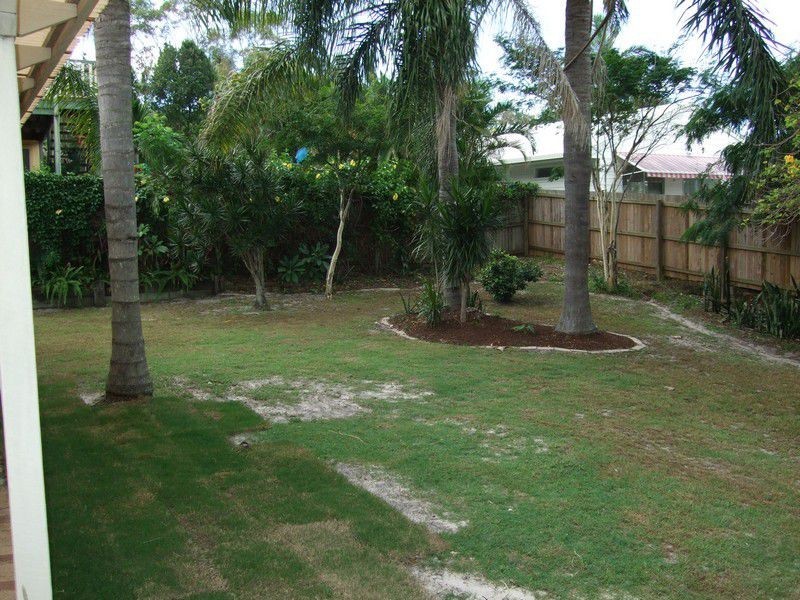 6 Bertrand Road, Sunrise Beach QLD 4567