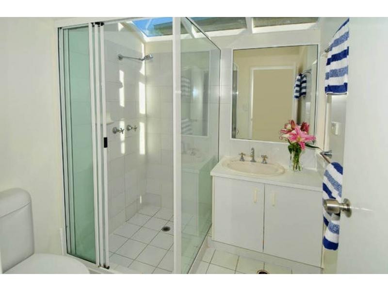 1/7 Orealla Crescent, Sunrise Beach QLD 4567