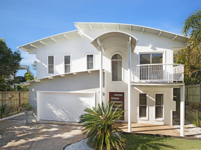 60 Southern Cross Parade, Sunrise Beach QLD 4567
