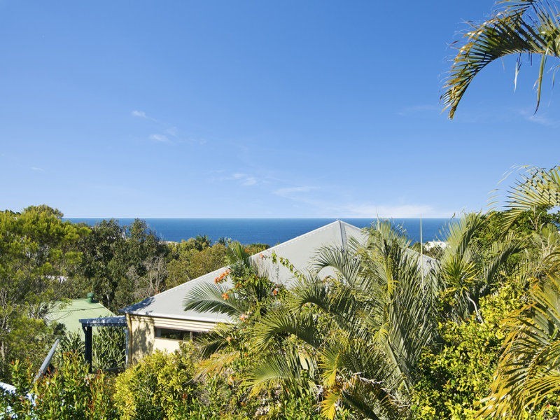 60 Southern Cross Parade, Sunrise Beach QLD 4567