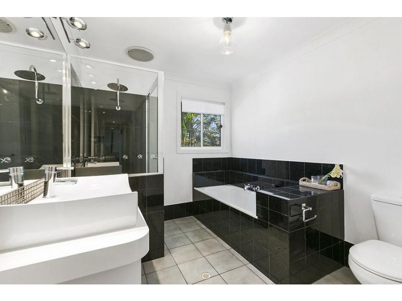 38 Goodchap Street, Noosaville QLD 4566
