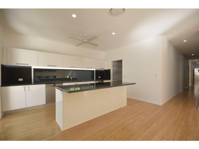 27 Bumpy Ash Lane, Noosa Heads QLD 4567