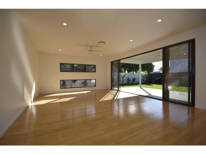 27 Bumpy Ash Lane, Noosa Heads QLD 4567