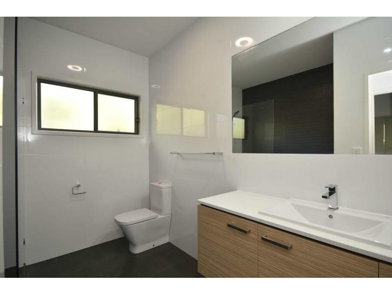 27 Bumpy Ash Lane, Noosa Heads QLD 4567