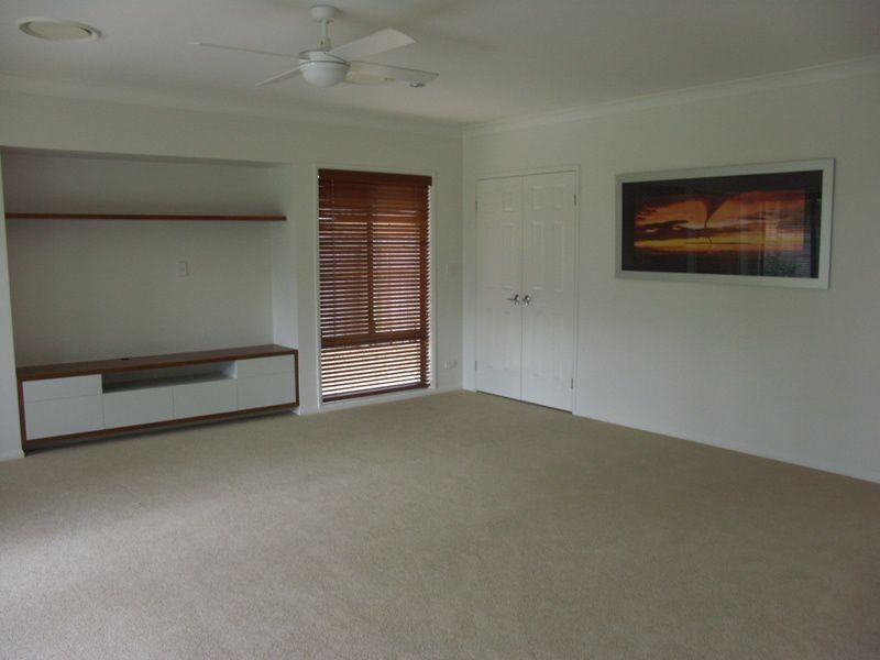 16 Greenside Court, Peregian Springs QLD 4573