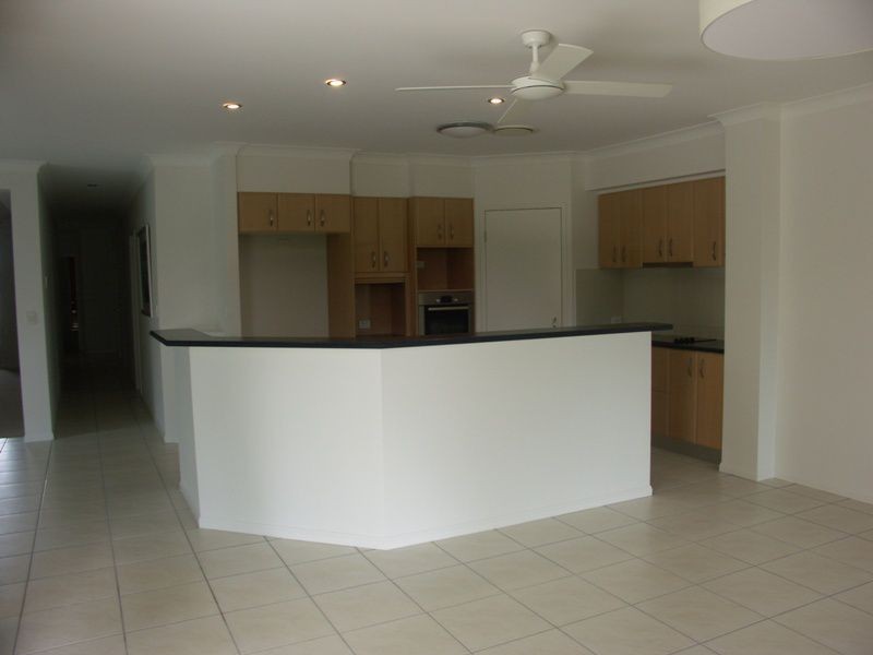 16 Greenside Court, Peregian Springs QLD 4573