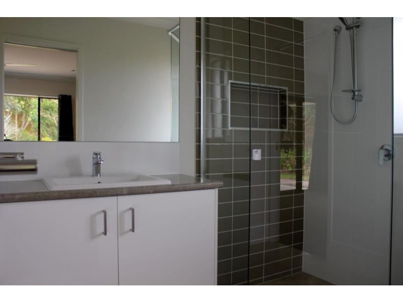 10 Honey Myrtle Road, Noosa Heads QLD 4567