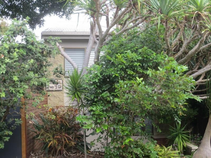 2/9 Nebula Street, Sunshine Beach QLD 4567