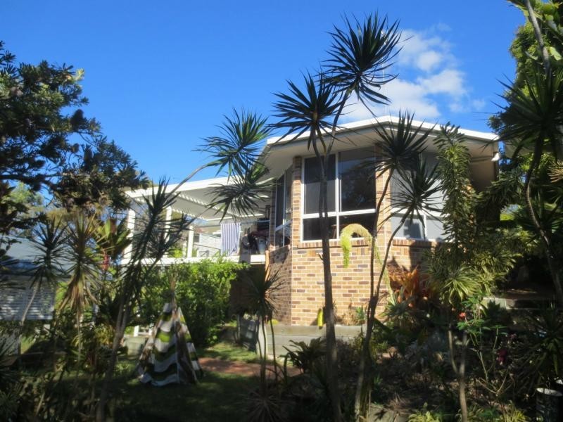 14 Freedom Place, Sunrise Beach QLD 4567