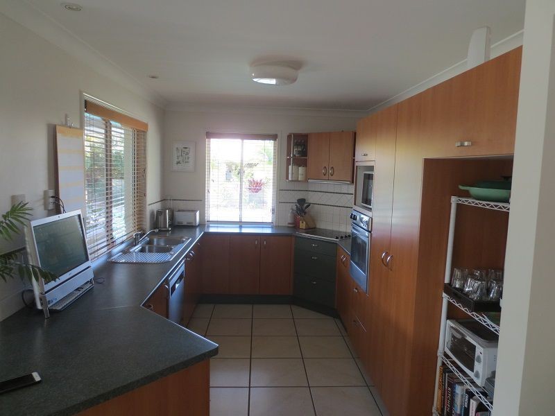 13 Greenside Court, Peregian Springs QLD 4573