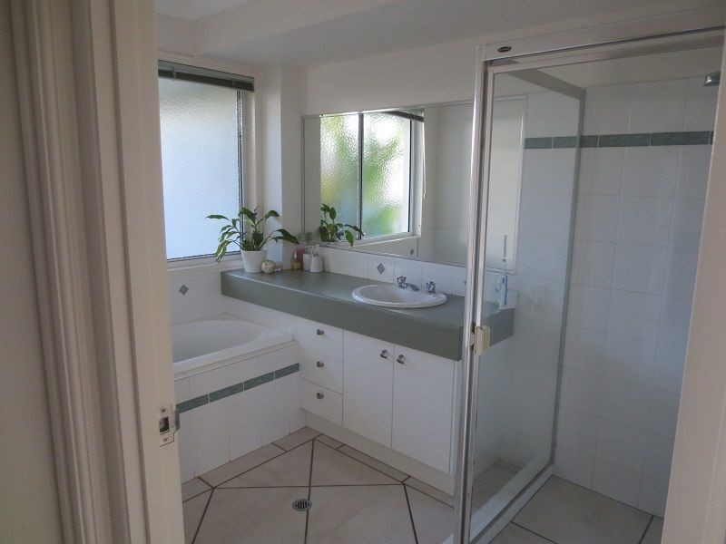 13 Greenside Court, Peregian Springs QLD 4573
