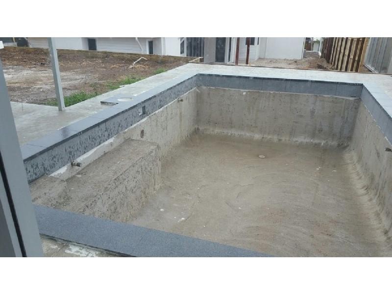 8 Hollyhock Crescent, Noosa Heads QLD 4567