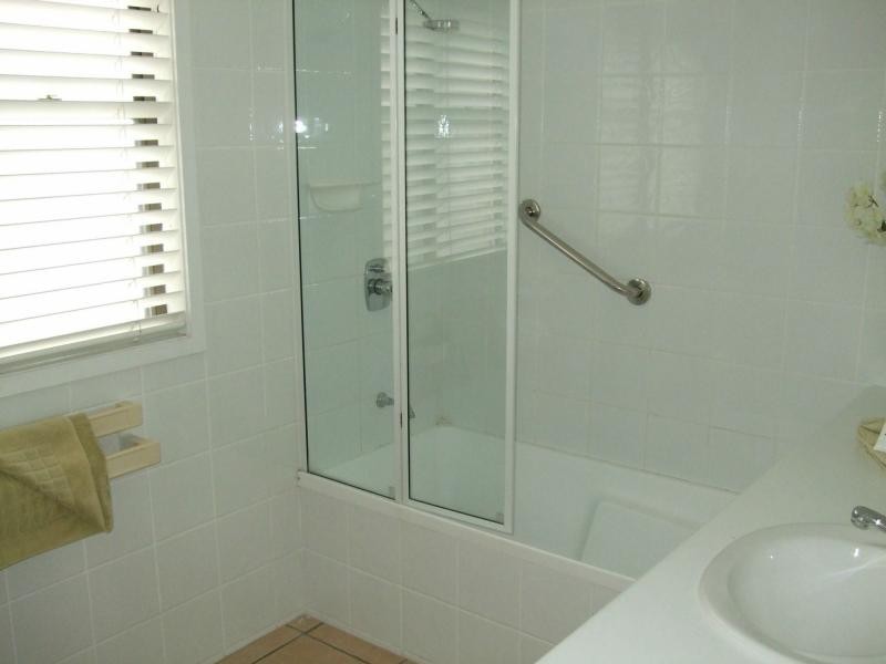 1/6 Noosa Drive, Noosa Heads QLD 4567