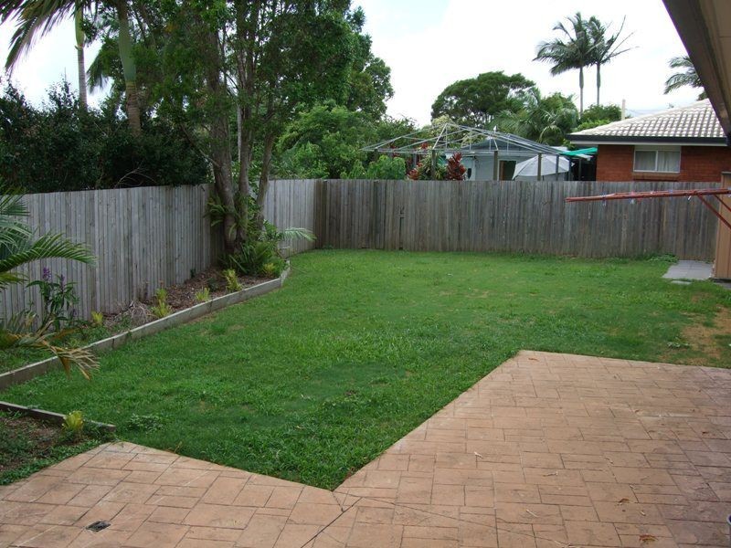 8 Niblick Street, Tewantin QLD 4565