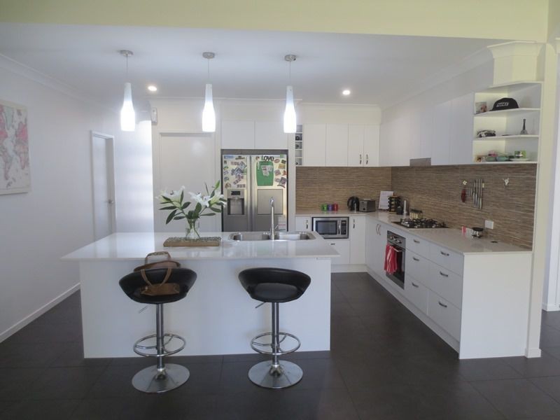 17 Azolla Circle, Noosaville QLD 4566