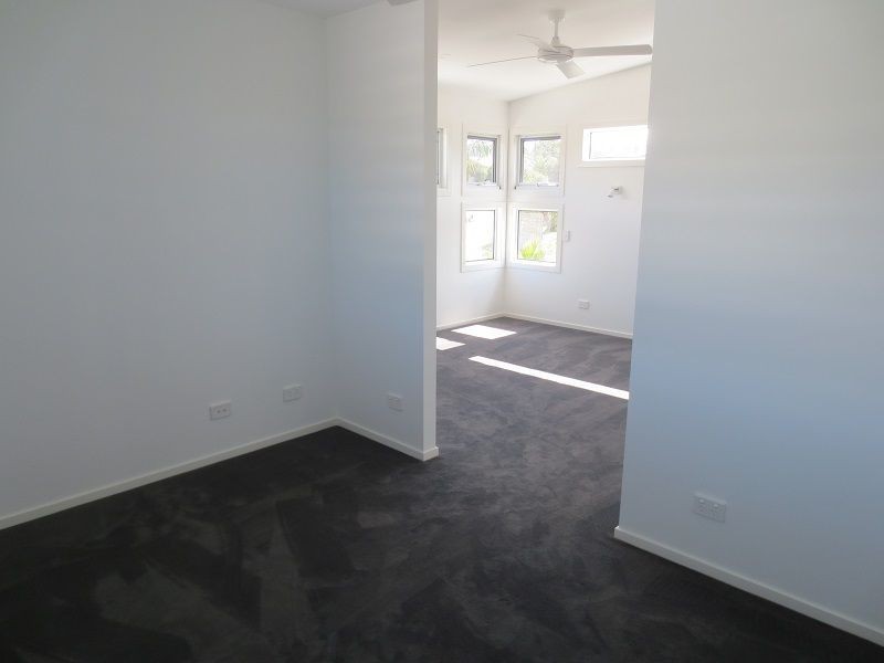 2/31 Corsair Crescent, Sunrise Beach QLD 4567
