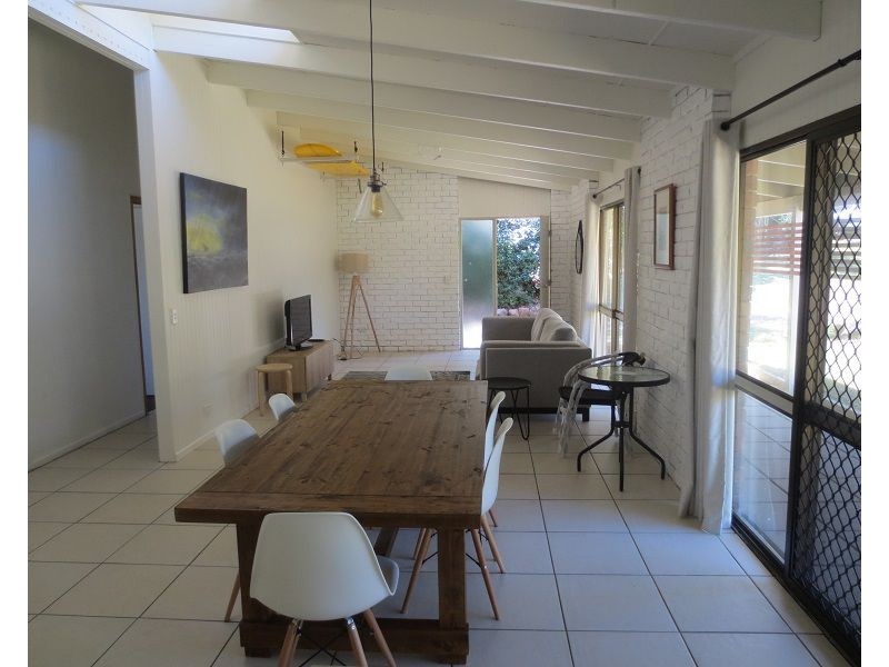 1 Boxsell Rise, Sunrise Beach QLD 4567