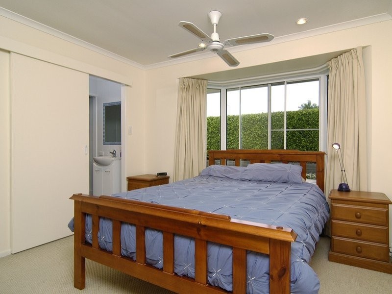 64 Hooper Crescent, Tewantin QLD 4565